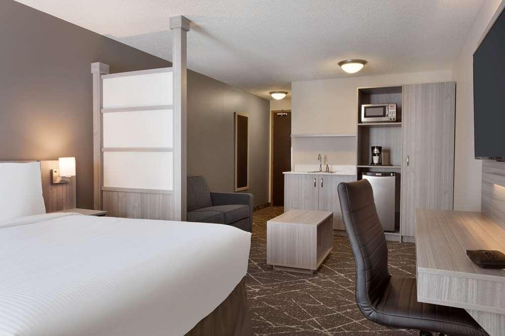 Microtel Inn & Suites By Wyndham Kanata Ottawa West Номер фото