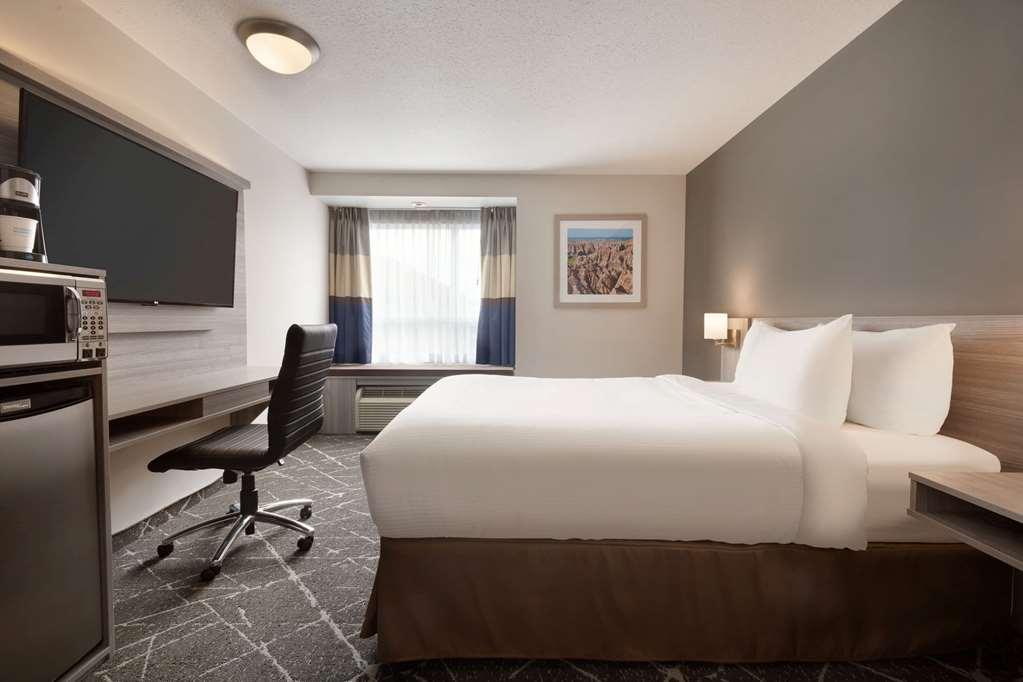Microtel Inn & Suites By Wyndham Kanata Ottawa West Номер фото